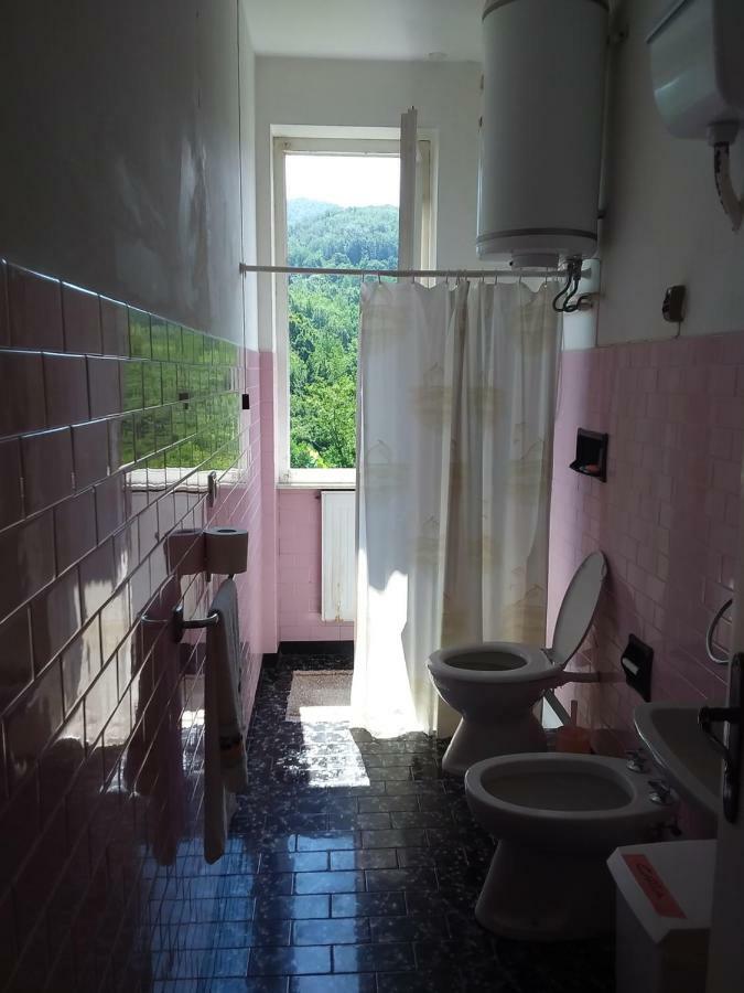 Albergo Delfino San Pietro d'Olba Exteriör bild